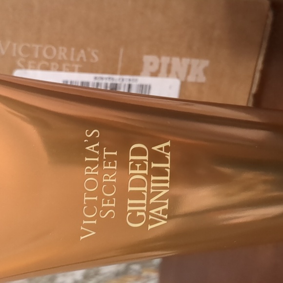 New Victoria secret fragrance lotion gilded vanilla - Picture 2 of 4